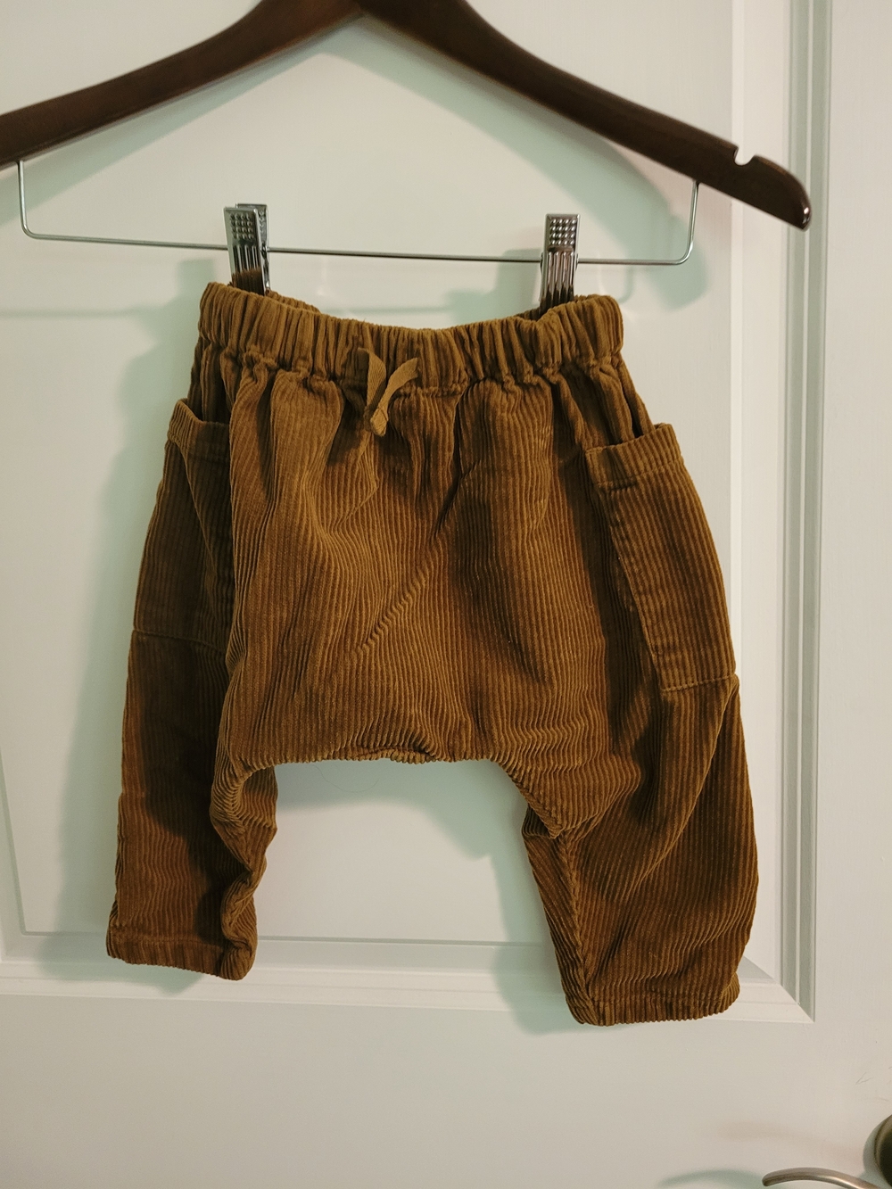 12-18 mo - Organic Corduroy Drop-Crotch Joggers in Brown